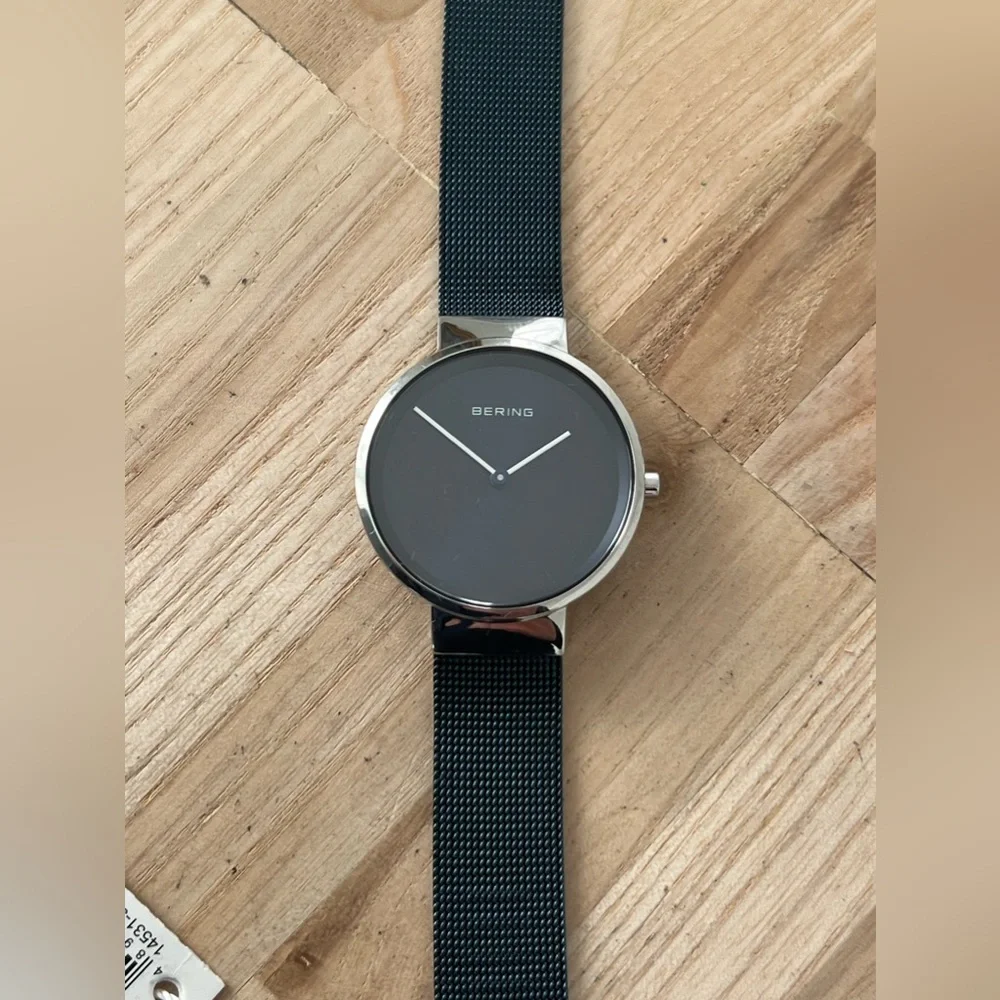 Bering Unisex Luxury Watch Blue Mesh Stainless Adjustable Bracelet Blue Dial NIB